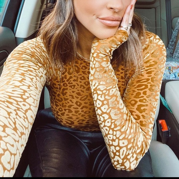 Leopard 🐆 burnout top - Picture 3 of 8